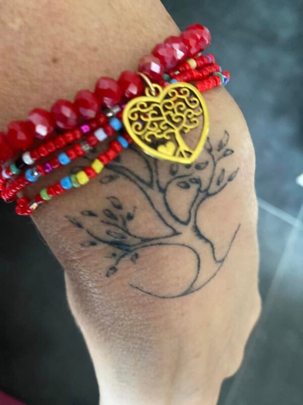 Bracelet perles rouge avec arbre de vie or
