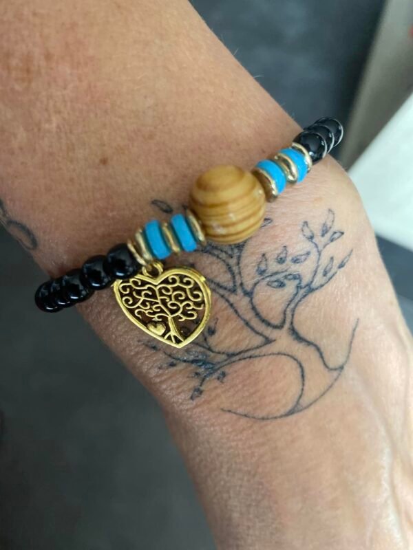 Bracelet perles noir et bleu avec arbre de vie
